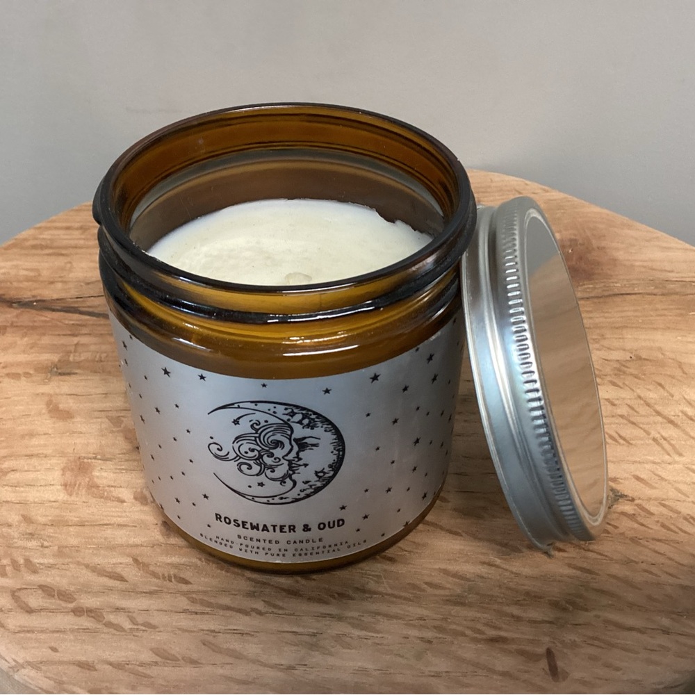 🟤 New & Hand Poured - Rosewater & Oud Scented Candle in Glass Jar and Lid - Picture 1 of 13